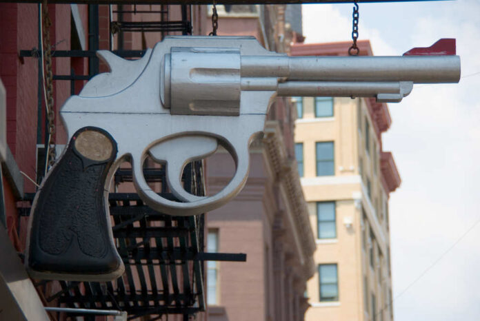 Sign,For,A,Gun,Shop,In,New,York,City