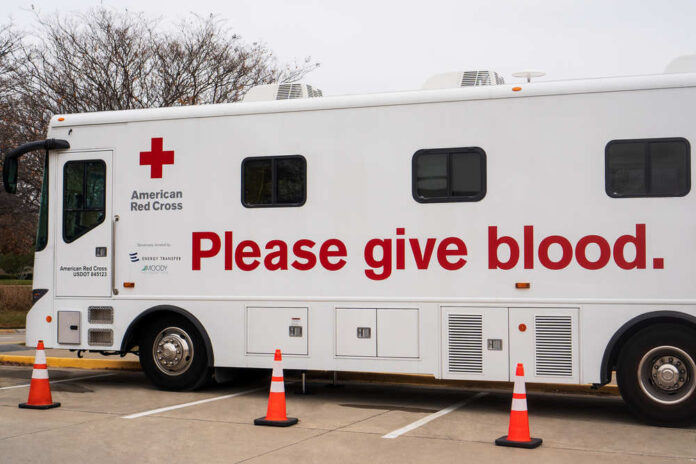 Carrollton,,Tx/usa,Sep,2019:,American,Red,Cross,Blood,Service,Vehicle