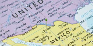 Map showing the border between the United States and Mexico with location pins