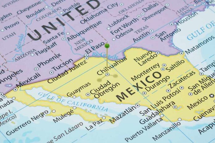 Map showing the border between the United States and Mexico with location pins